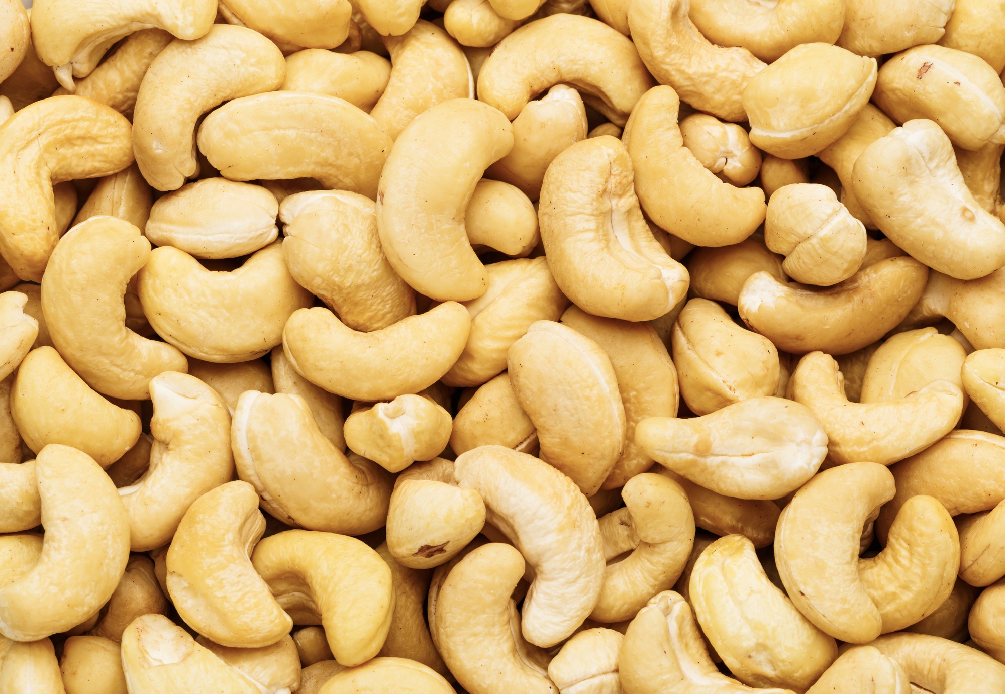 Fresh cashew nuts